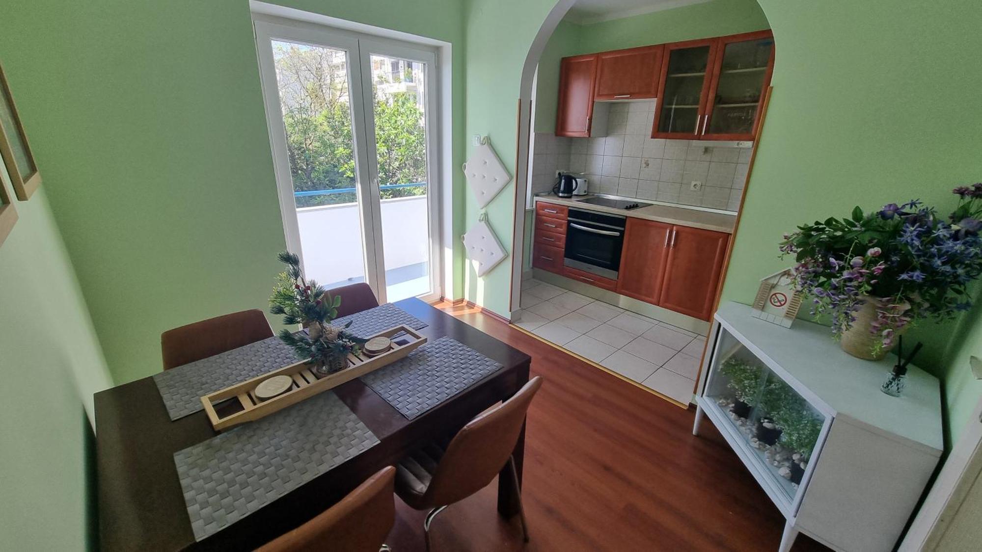 Apartment With Direct Sea View, Free Parking And Close To Beaches And Promenade Lovran Dış mekan fotoğraf