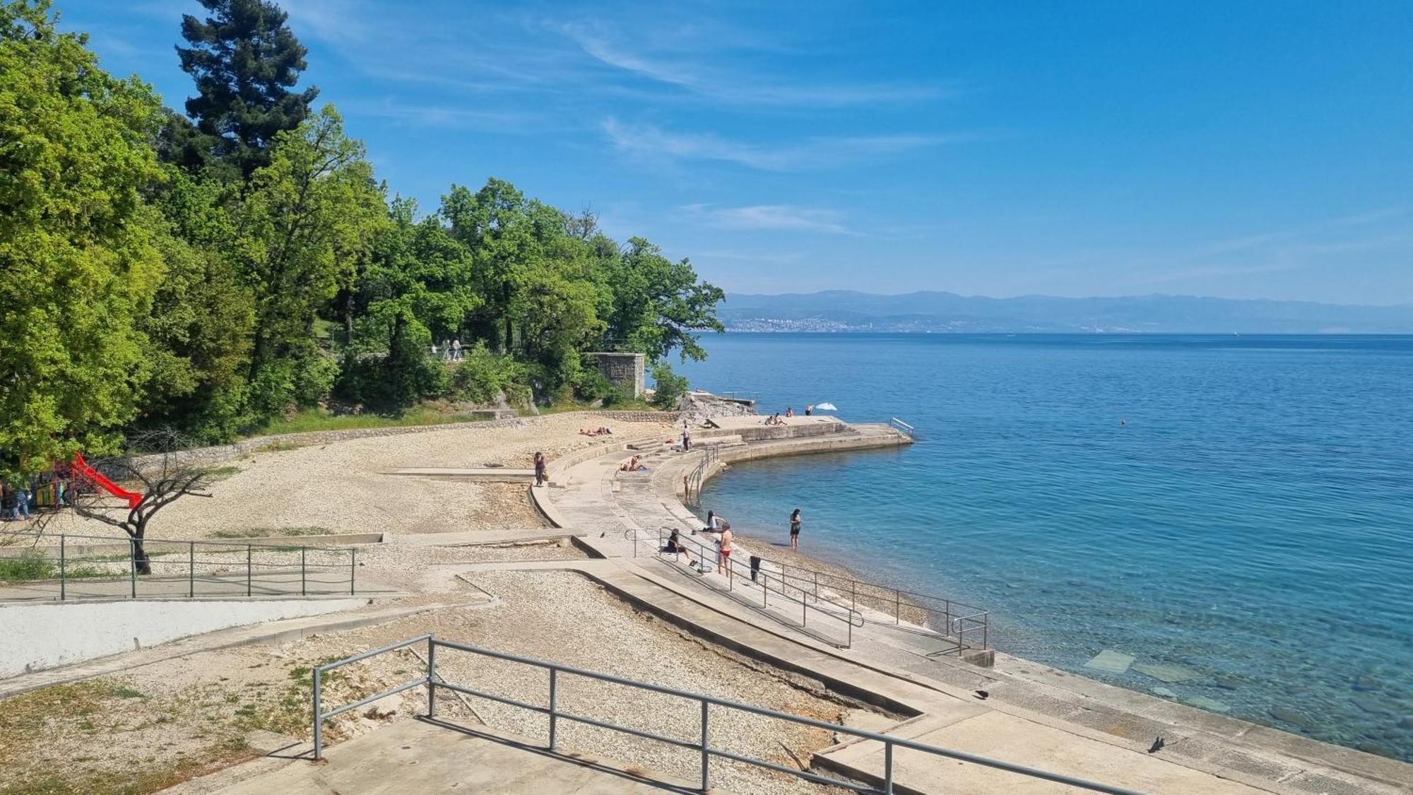 Apartment With Direct Sea View, Free Parking And Close To Beaches And Promenade Lovran Dış mekan fotoğraf